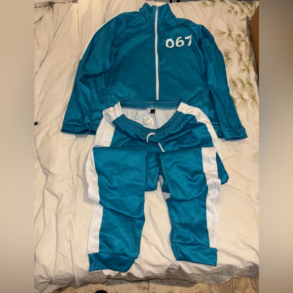 Men’s  - Blue & white 067 squid games jump suit pants & jacket USA xl rare!! - Picture 3 of 11